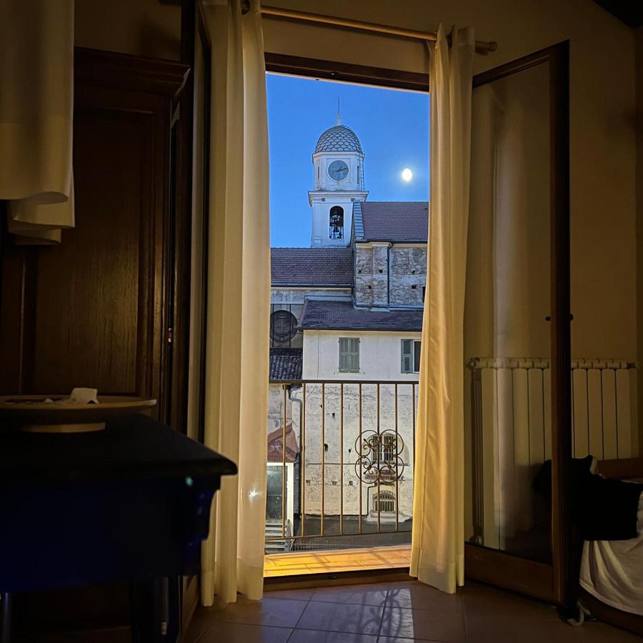 In Centro Citta, Nei Vicoli Del Borgo Apartment Сан Ремо Екстериор снимка