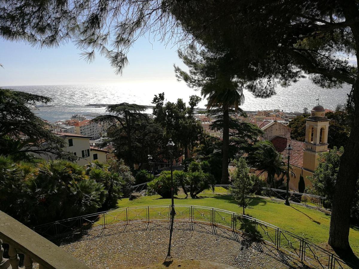 In Centro Citta, Nei Vicoli Del Borgo Apartment Сан Ремо Екстериор снимка