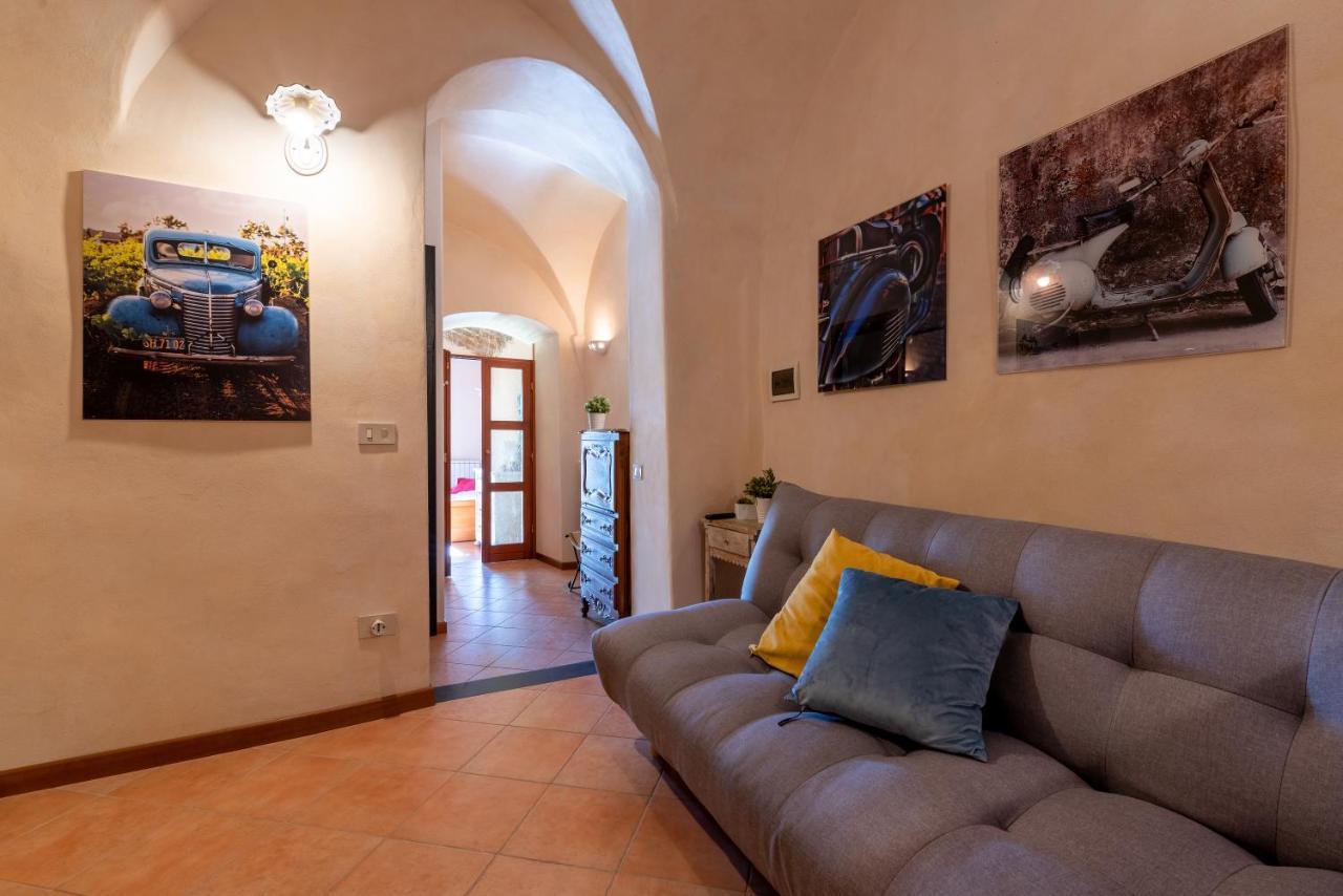 In Centro Citta, Nei Vicoli Del Borgo Apartment Сан Ремо Екстериор снимка